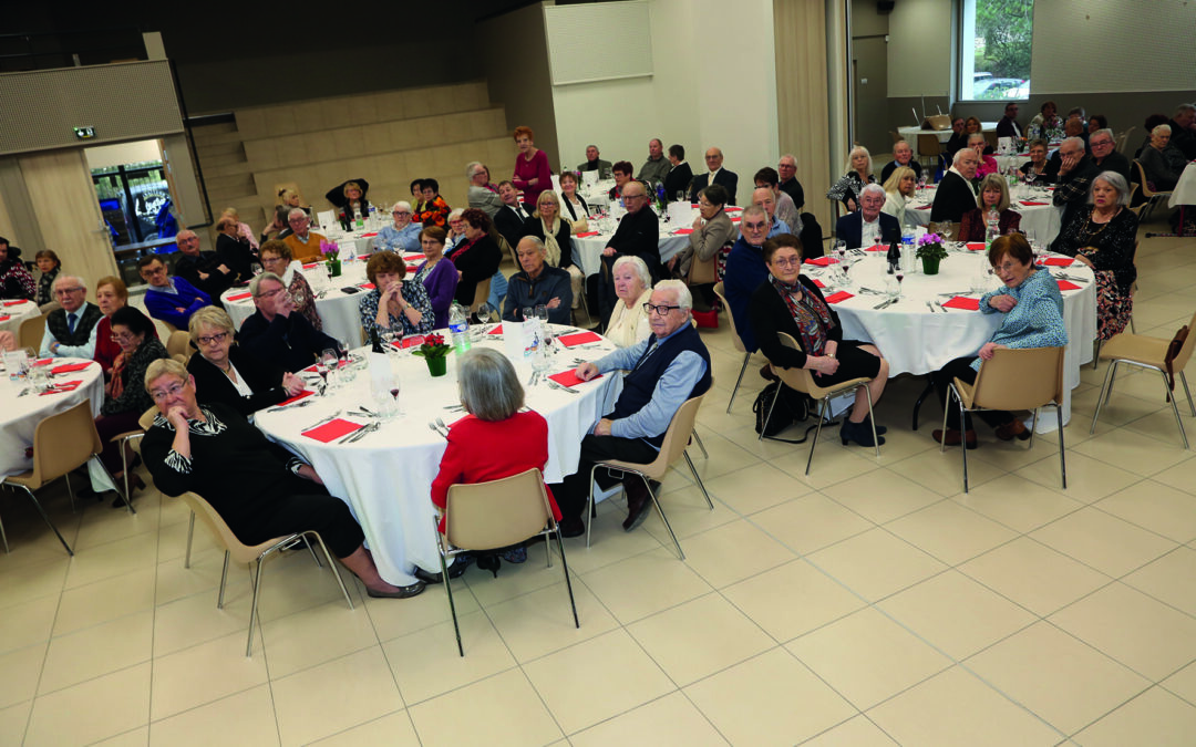 Repas offert aux seniors